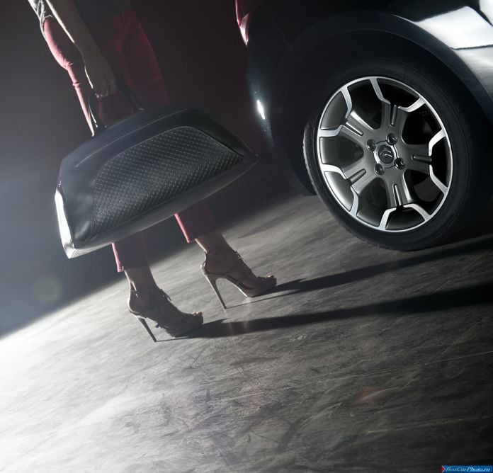 2014 Citroen DS3 Cabrio - фотография 25 из 64 2014 Citroen DS3 Cabrio - фотография 25 из 64