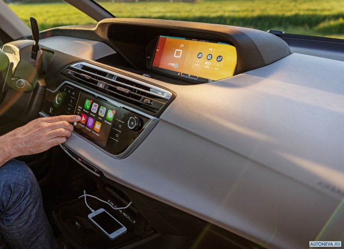 2017 Citroen Grand C4 Picasso - фотография 8 из 12