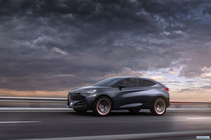 2019 Cupra Tavascan Concept - фотография 3 из 15