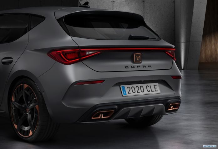 2020 Cupra Leon eHybrid - фотография 7 из 9