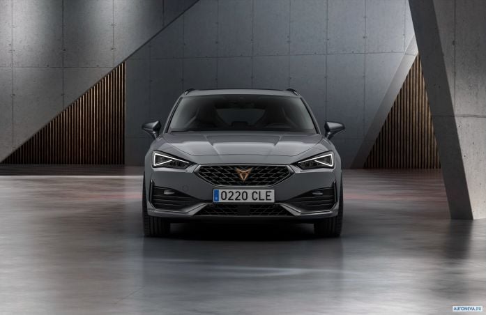 2020 Cupra Leon Sportstourer - фотография 1 из 9