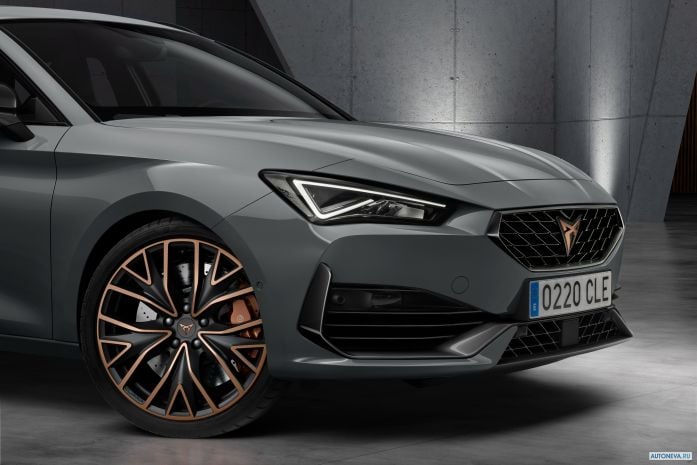 2020 Cupra Leon Sportstourer - фотография 8 из 9 2020 Cupra Leon Sportstourer - фотография 8 из 9
