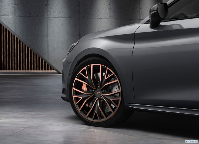 2020 Cupra Leon Sportstourer - фотография 9 из 9 2020 Cupra Leon Sportstourer - фотография 9 из 9