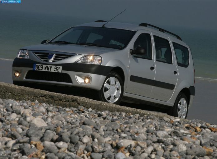 2007 Dacia Logan MCV - фотография 2 из 46