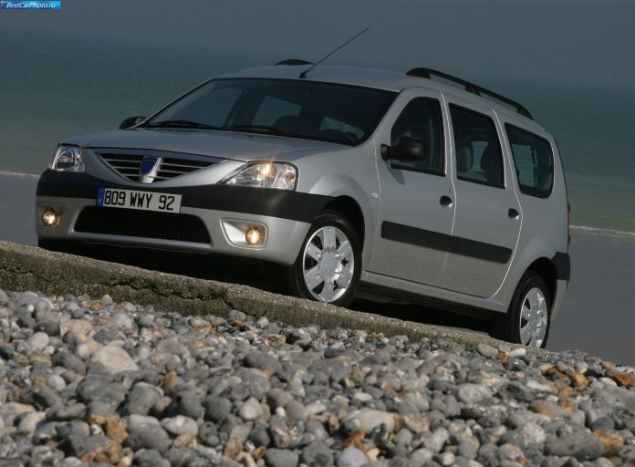 2007 Dacia Logan MCV - фотография 2 из 46 2007 Dacia Logan MCV - фотография 2 из 46