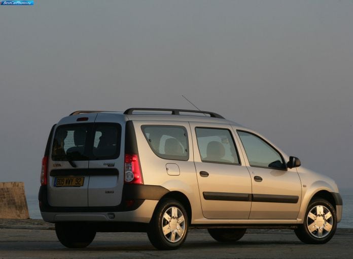 2007 Dacia Logan MCV - фотография 3 из 46
