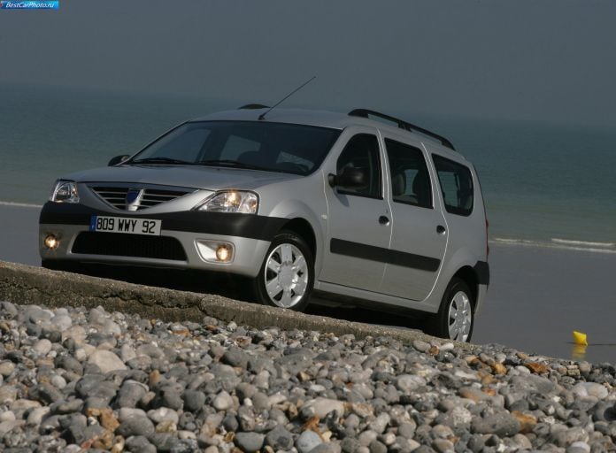 2007 Dacia Logan MCV - фотография 14 из 46 2007 Dacia Logan MCV - фотография 14 из 46