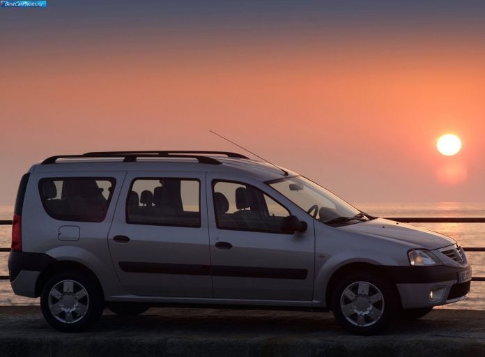 2007 Dacia Logan MCV - фотография 15 из 46 2007 Dacia Logan MCV - фотография 15 из 46