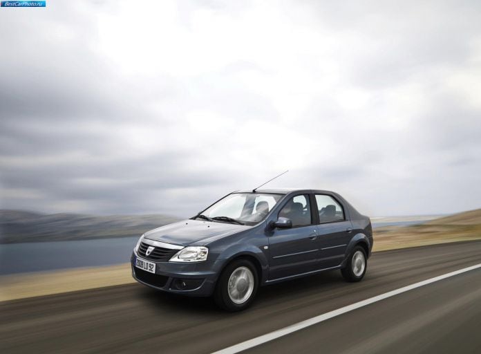2009 Dacia Logan - фотография 1 из 45