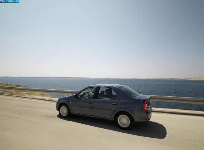 2009 Dacia Logan - фотография 19 из 45 2009 Dacia Logan - фотография 19 из 45