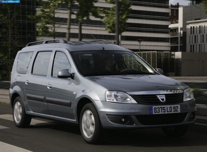 2009 Dacia Logan MCV - фотография 7 из 35 2009 Dacia Logan MCV - фотография 7 из 35