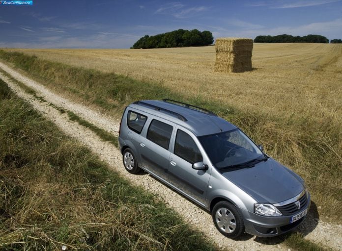 2009 Dacia Logan MCV - фотография 9 из 35