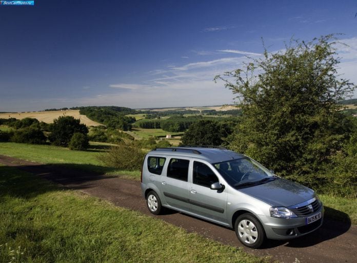 2009 Dacia Logan MCV - фотография 10 из 35 2009 Dacia Logan MCV - фотография 10 из 35