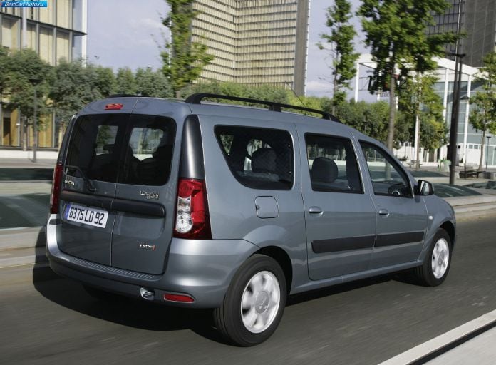 2009 Dacia Logan MCV - фотография 23 из 35 2009 Dacia Logan MCV - фотография 23 из 35