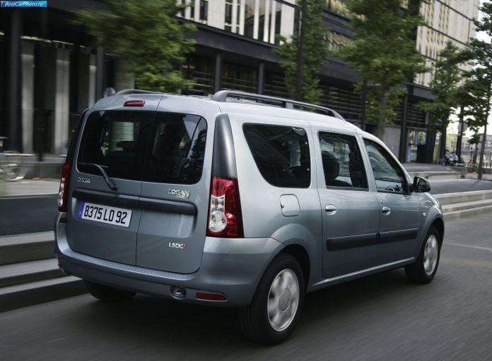 2009 Dacia Logan MCV - фотография 24 из 35 2009 Dacia Logan MCV - фотография 24 из 35