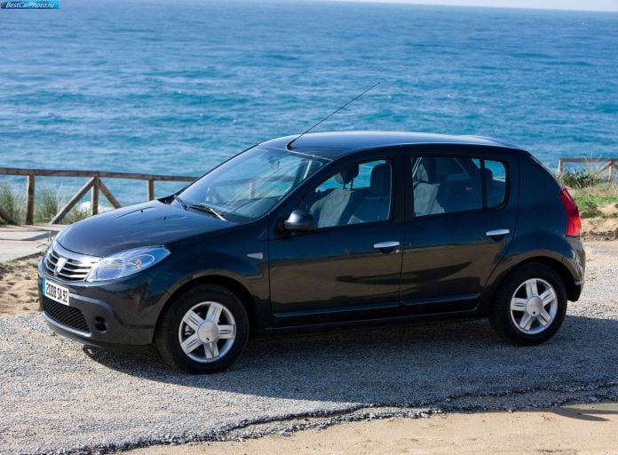 2009 Dacia Sandero - фотография 11 из 35 2009 Dacia Sandero - фотография 11 из 35