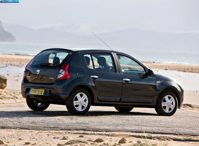 2009 Dacia Sandero - фотография 17 из 35 2009 Dacia Sandero - фотография 17 из 35