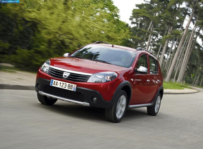 2010 Dacia Sandero Stepway - фотография 2 из 29 2010 Dacia Sandero Stepway - фотография 2 из 29