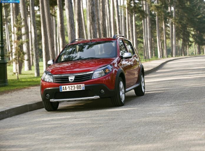 2010 Dacia Sandero Stepway - фотография 8 из 29