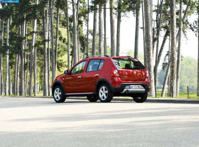 2010 Dacia Sandero Stepway - фотография 19 из 29 2010 Dacia Sandero Stepway - фотография 19 из 29