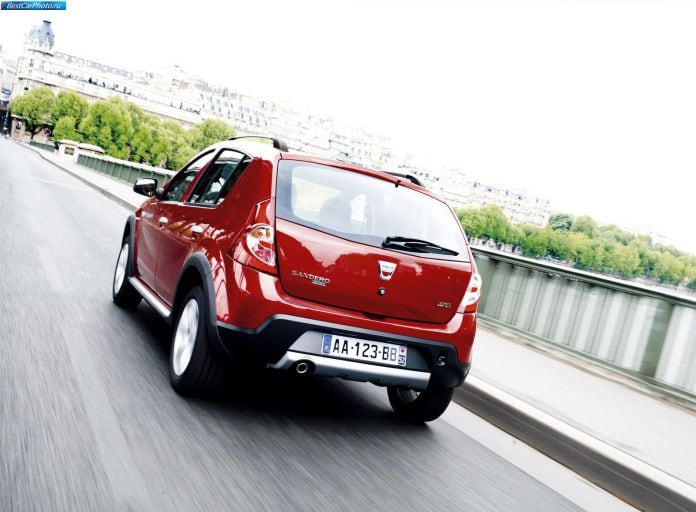 2010 Dacia Sandero Stepway - фотография 22 из 29 2010 Dacia Sandero Stepway - фотография 22 из 29