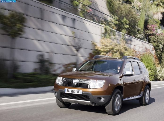 2011 Dacia Duster - фотография 33 из 86 2011 Dacia Duster - фотография 33 из 86