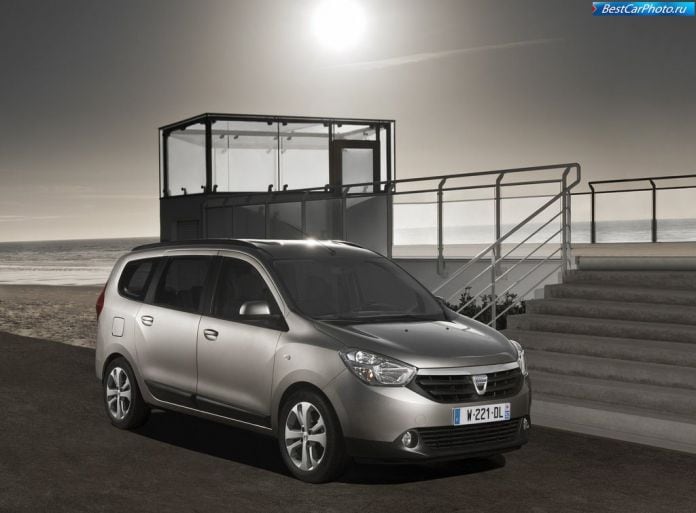 2013 Dacia Lodgy - фотография 1 из 46