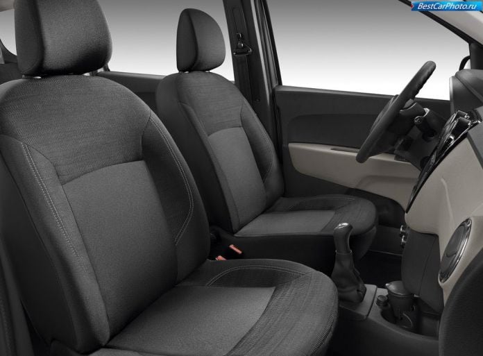 2013 Dacia Lodgy - фотография 25 из 46