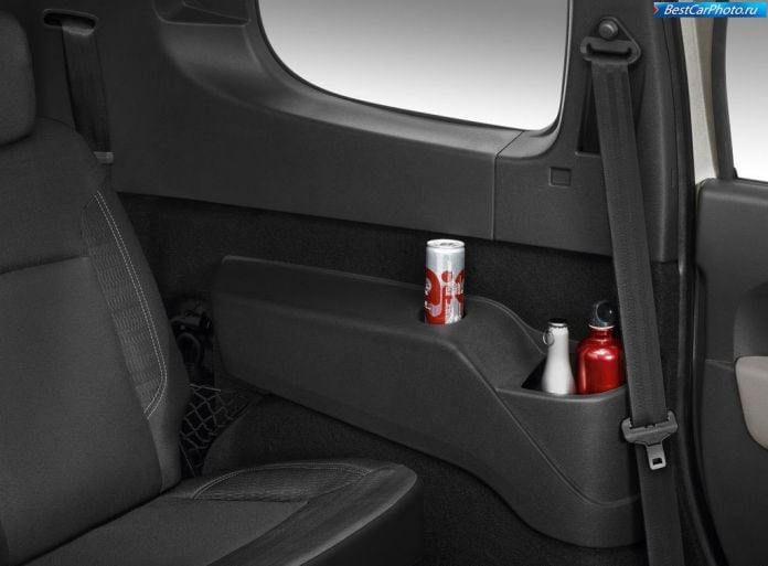 2013 Dacia Lodgy - фотография 31 из 46 2013 Dacia Lodgy - фотография 31 из 46