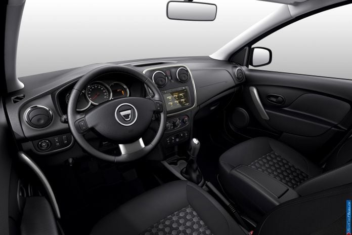 2013 Dacia Logan MCV - фотография 21 из 27 2013 Dacia Logan MCV - фотография 21 из 27