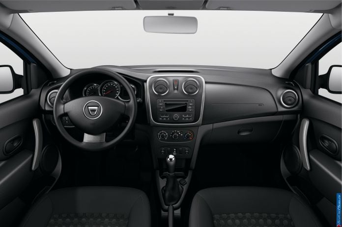 2013 Dacia Logan MCV - фотография 23 из 27 2013 Dacia Logan MCV - фотография 23 из 27