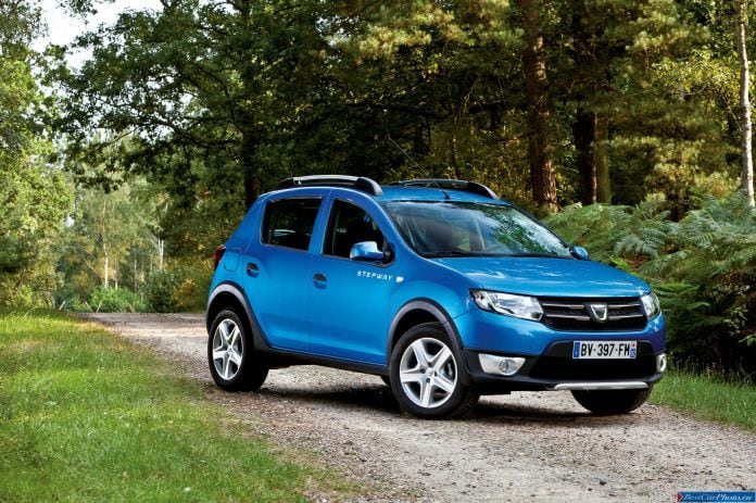 2013 Dacia Sandero Stepway - фотография 1 из 20