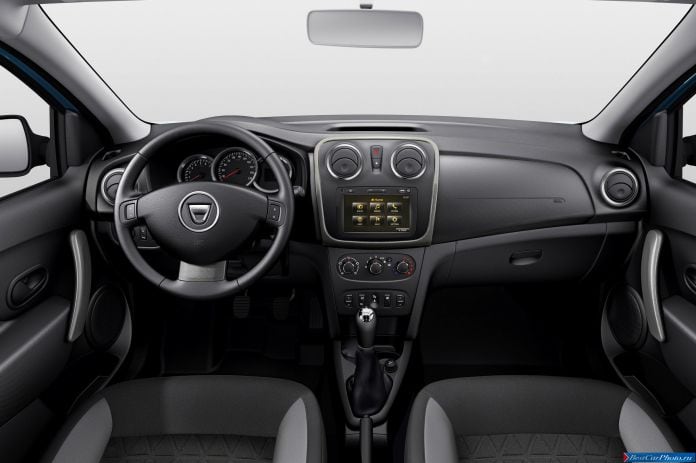 2013 Dacia Sandero Stepway - фотография 15 из 20 2013 Dacia Sandero Stepway - фотография 15 из 20