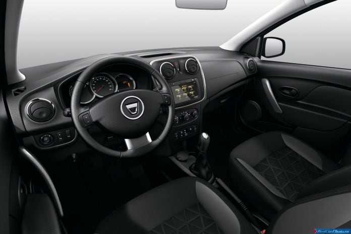 2013 Dacia Sandero Stepway - фотография 16 из 20 2013 Dacia Sandero Stepway - фотография 16 из 20