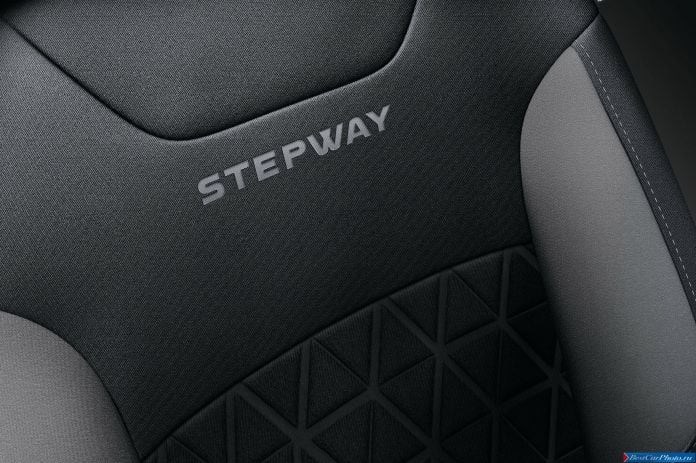 2013 Dacia Sandero Stepway - фотография 20 из 20 2013 Dacia Sandero Stepway - фотография 20 из 20