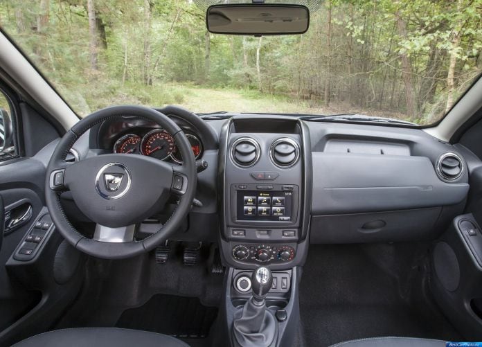 2014 Dacia Duster - фотография 37 из 78 2014 Dacia Duster - фотография 37 из 78