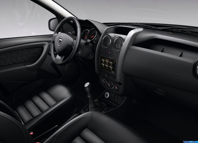 2014 Dacia Duster - фотография 40 из 78 2014 Dacia Duster - фотография 40 из 78