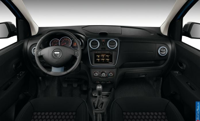 2014 Dacia Lodgy Stepway - фотография 12 из 12 2014 Dacia Lodgy Stepway - фотография 12 из 12