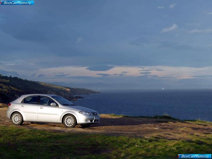 2004 Daewoo Lacetti Cdx - фотография 9 из 76