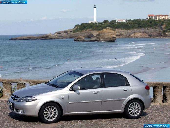 2004 Daewoo Lacetti Cdx - фотография 26 из 76