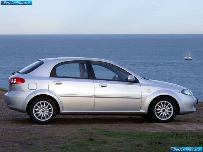 2004 Daewoo Lacetti Cdx - фотография 30 из 76