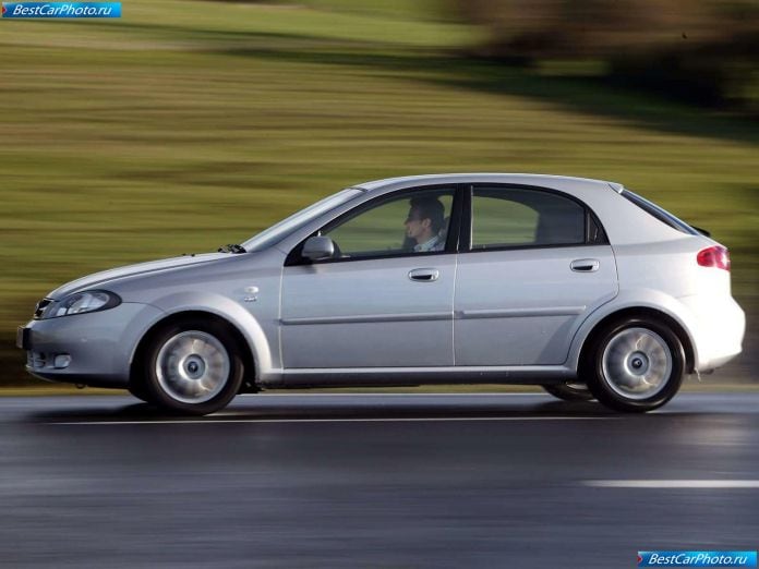 2004 Daewoo Lacetti Cdx - фотография 31 из 76