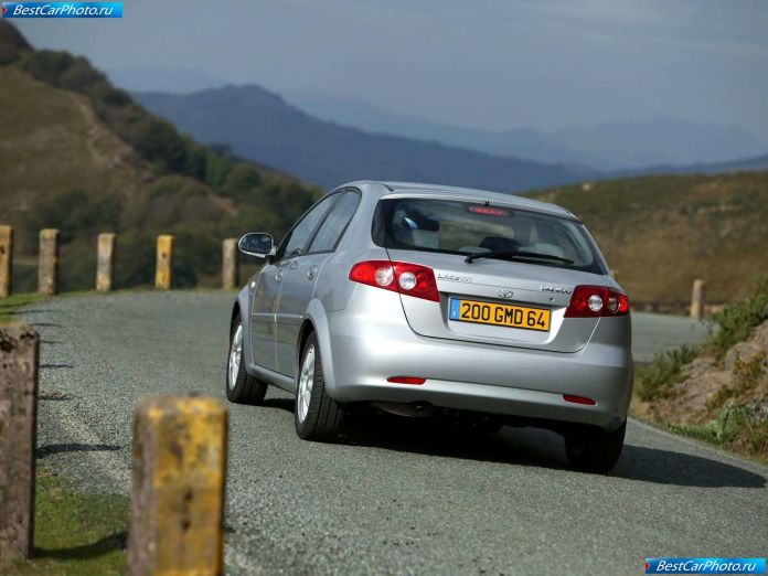 2004 Daewoo Lacetti Cdx - фотография 35 из 76