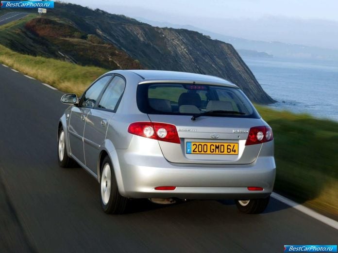 2004 Daewoo Lacetti Cdx - фотография 43 из 76