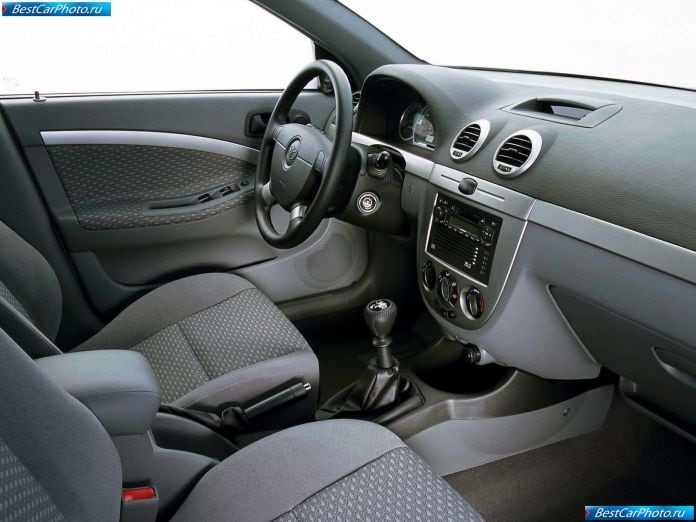 2004 Daewoo Lacetti Cdx - фотография 61 из 76