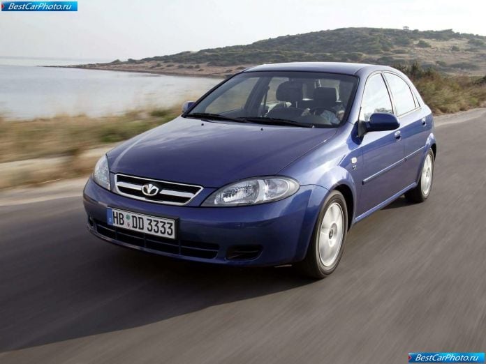 2004 Daewoo Lacetti Sx - фотография 1 из 58
