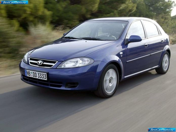 2004 Daewoo Lacetti Sx - фотография 2 из 58