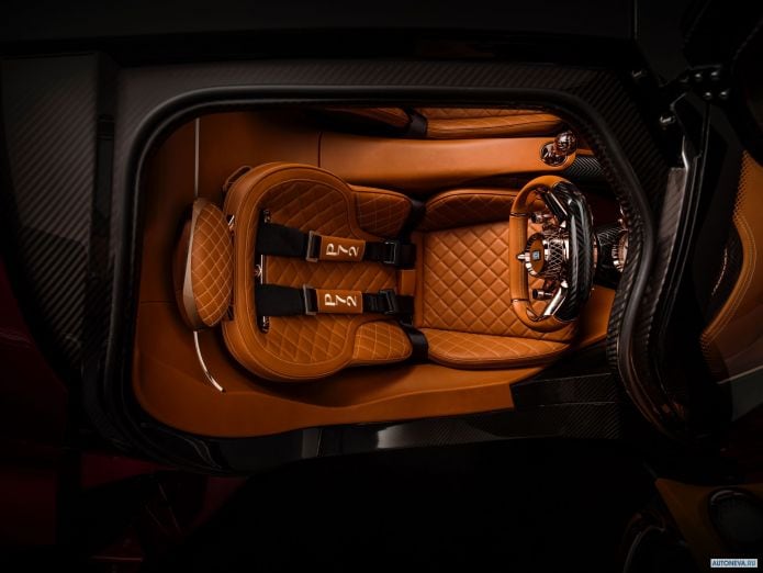 2019 De Tomaso P72 - фотография 11 из 19