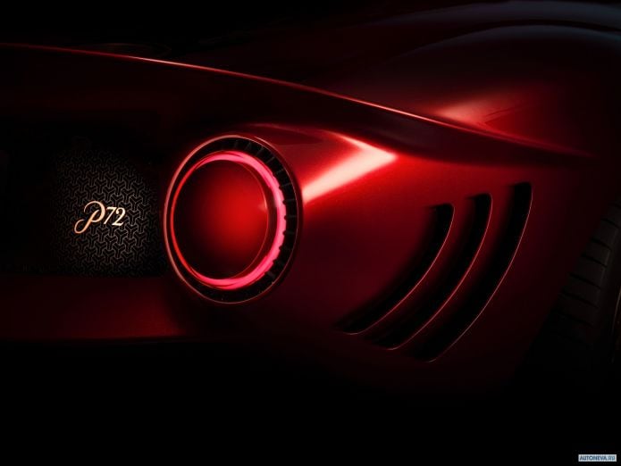 2019 De Tomaso P72 - фотография 14 из 19