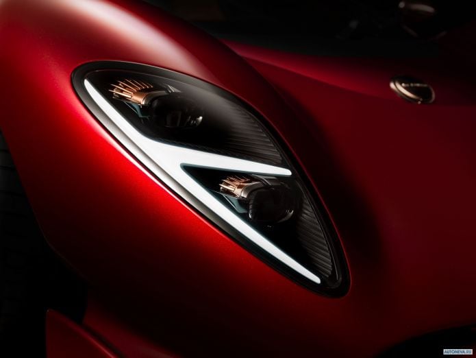 2019 De Tomaso P72 - фотография 16 из 19